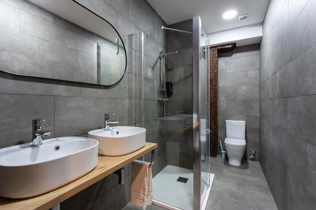 Casual Arriaga 2*, Bilbao Spain